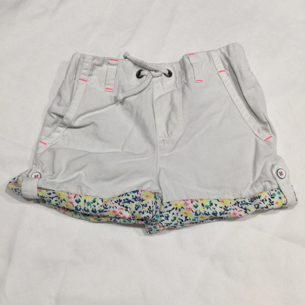 Genuine Kids OSHKOSH 18 months girls shorts floral